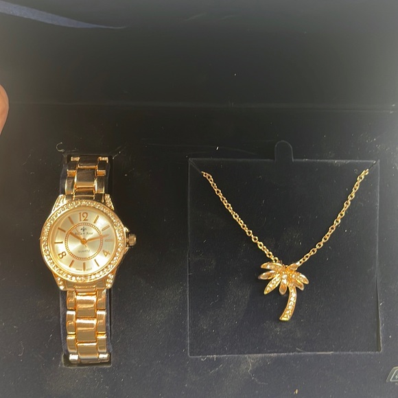 NIB Bella & Rose Watch & Palm Tree Necklace Gift Set in Rose Gold - Picture 2 of 7